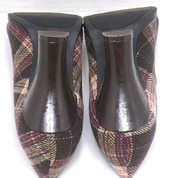 RAMPAGE Retro Wool & Patent Front Buckle Pumps EUC - Picture 7 of 8